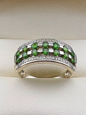 Kit Heath KH Sterling Silver Ring Chrome Diopside, wide band Sz. 8.5, 4 gm
